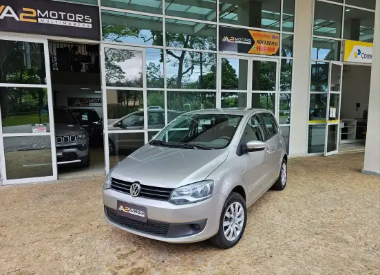 VOLKSWAGEN-FOX-2014