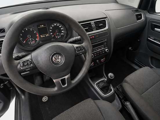 VOLKSWAGEN-FOX-1.0 MI 8V FLEX 4P MANUAL VOLKSWAGEN-FOX-2012
