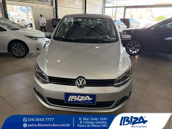 VOLKSWAGEN-FOX-2014