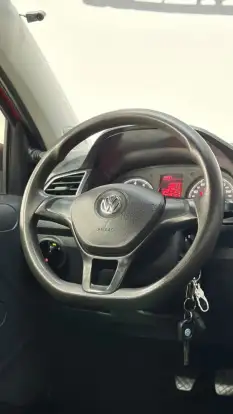 VOLKSWAGEN-GOL-2017
