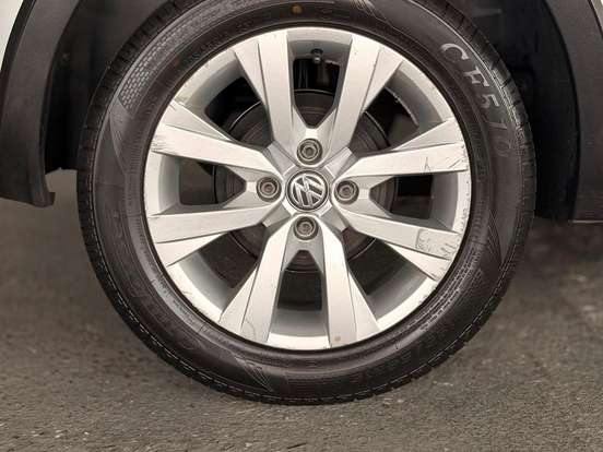 VOLKSWAGEN-GOL-1.0 12V MPI TOTALFLEX TRACK 4P MANUAL VOLKSWAGEN-GOL-2018