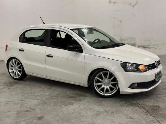 VOLKSWAGEN-GOL-1.0 MI TRENDLINE 8V FLEX 4P MANUAL VOLKSWAGEN-GOL-2015
