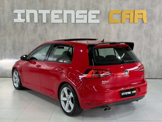 VOLKSWAGEN-GOLF-2013