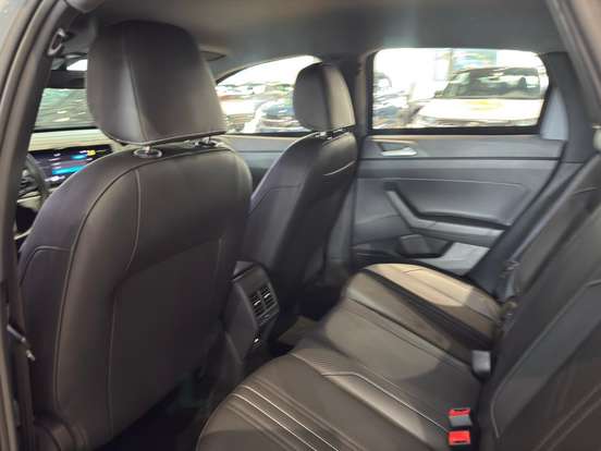 VOLKSWAGEN-NIVUS-1.0 200 TSI TOTAL FLEX HIGHLINE AUTOMÁTICO VOLKSWAGEN-NIVUS-2026