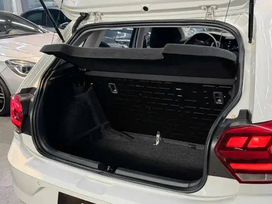 VOLKSWAGEN-POLO-1.6 MSI TOTAL FLEX MANUAL VOLKSWAGEN-POLO-2019