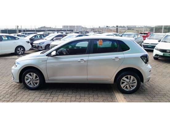 VOLKSWAGEN-POLO-2024