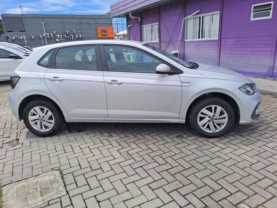 VOLKSWAGEN-POLO-2024