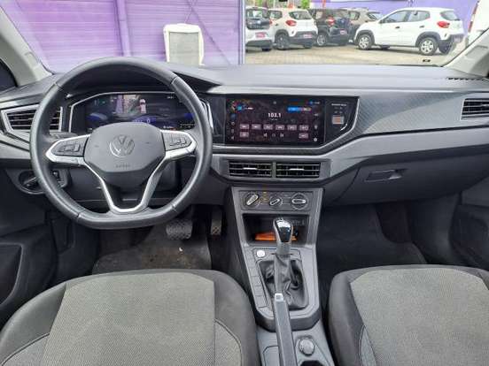 VOLKSWAGEN-POLO-2024