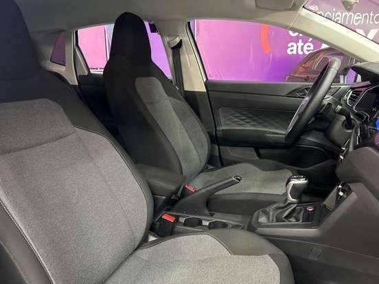 VOLKSWAGEN-POLO-2023