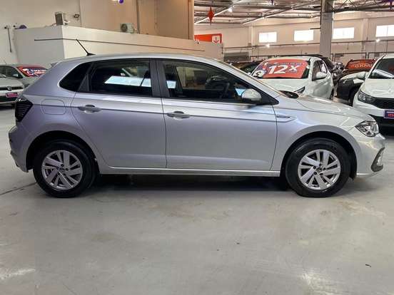 VOLKSWAGEN-POLO-2024