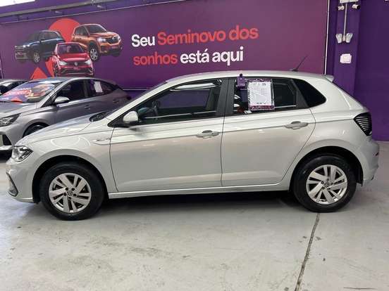 VOLKSWAGEN-POLO-2024