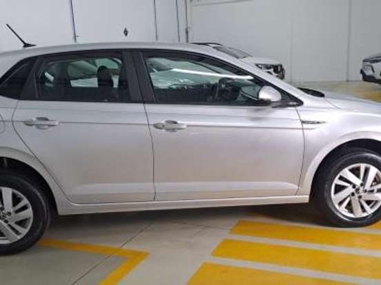 VOLKSWAGEN-POLO-1.0 170 TSI COMFORTLINE AUTOMÁTICO VOLKSWAGEN-POLO-2024
