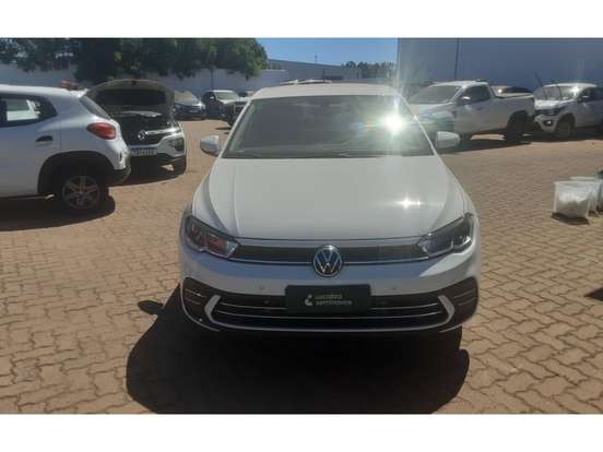 VOLKSWAGEN-POLO-2025