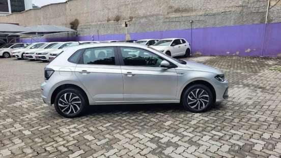 VOLKSWAGEN-POLO-1.0 170 TSI HIGHLINE AUTOMÁTICO VOLKSWAGEN-POLO-2024