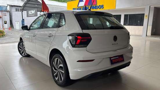 VOLKSWAGEN-POLO-2024