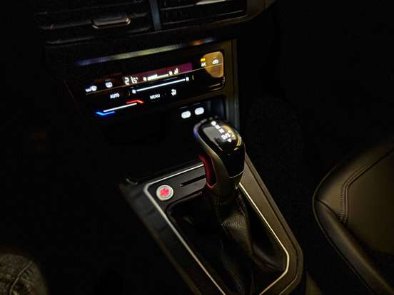 VOLKSWAGEN-POLO-2024