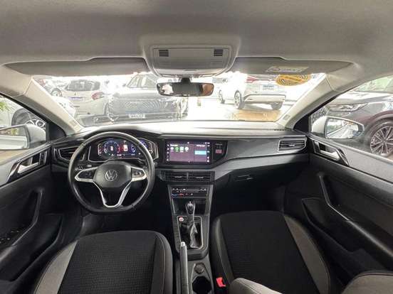 VOLKSWAGEN-POLO-2024