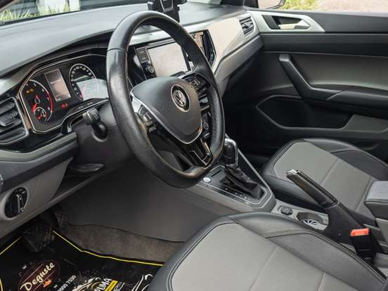 VOLKSWAGEN-POLO-1.0 200 TSI HIGHLINE AUTOMÁTICO VOLKSWAGEN-POLO-2017