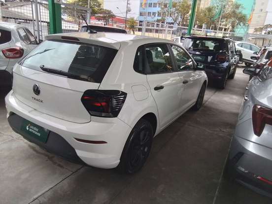 VOLKSWAGEN-POLO-2025