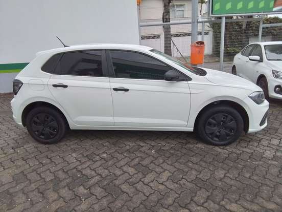 VOLKSWAGEN-POLO-2025