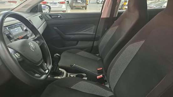 VOLKSWAGEN-POLO-2024
