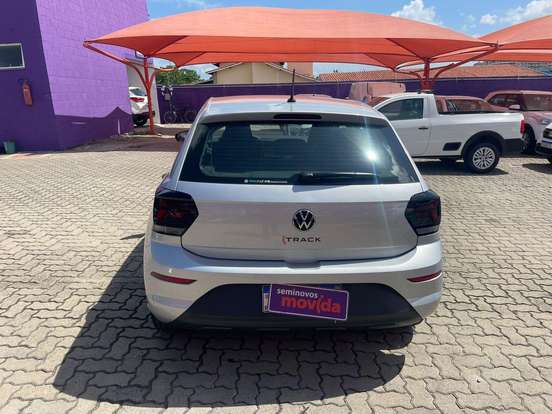 VOLKSWAGEN-POLO-2024