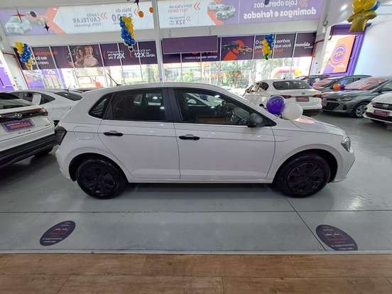 VOLKSWAGEN-POLO-2024