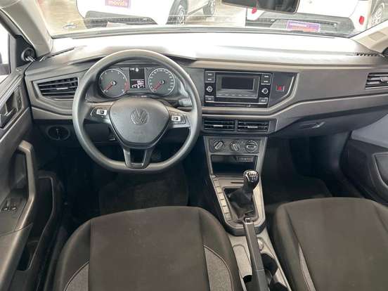 VOLKSWAGEN-POLO-2024