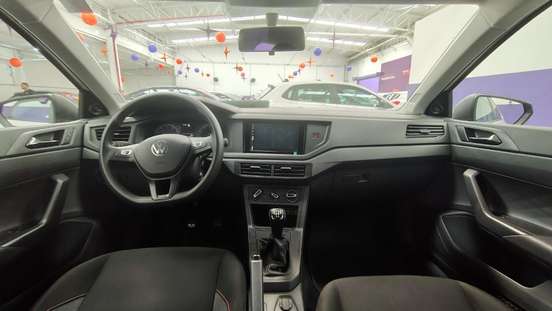 VOLKSWAGEN-POLO-2024