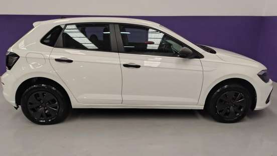 VOLKSWAGEN-POLO-2024