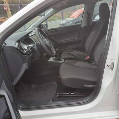 VOLKSWAGEN-POLO-2024