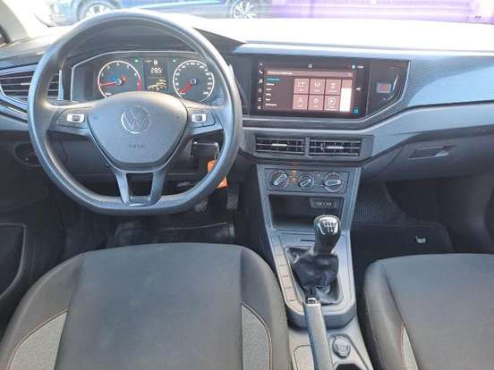 VOLKSWAGEN-POLO-2024