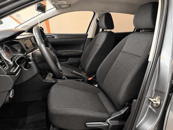 VOLKSWAGEN-POLO-2020