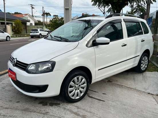 VOLKSWAGEN-SPACEFOX-2013