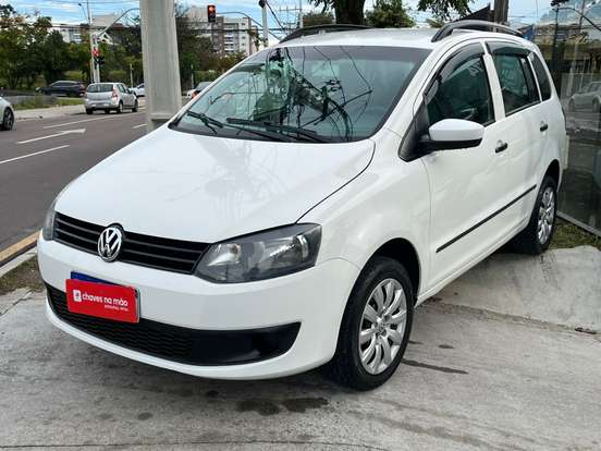 VOLKSWAGEN-SPACEFOX-2013