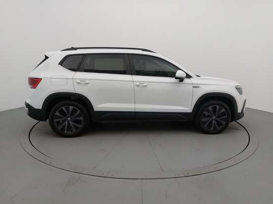VOLKSWAGEN-TAOS-2024