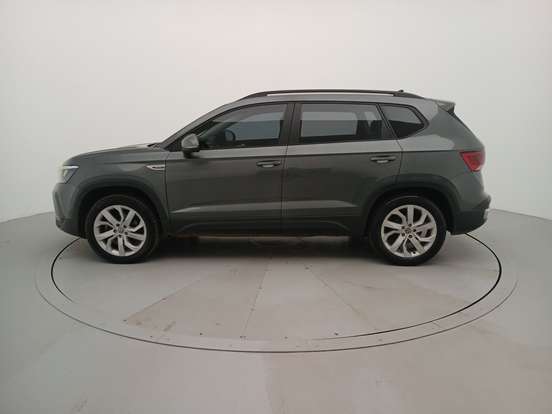 VOLKSWAGEN-TAOS-2023