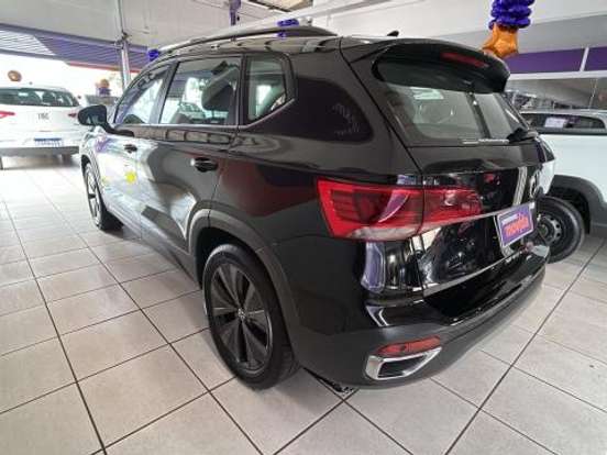 VOLKSWAGEN-TAOS-1.4 250 TSI TOTAL FLEX COMFORTLINE AUTOMÁTICO VOLKSWAGEN-TAOS-2024