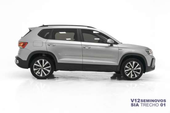 VOLKSWAGEN-TAOS-2023