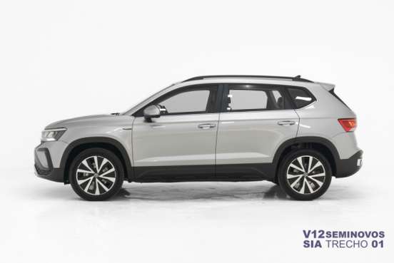 VOLKSWAGEN-TAOS-2024