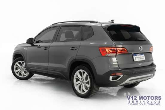 VOLKSWAGEN-TAOS-2022