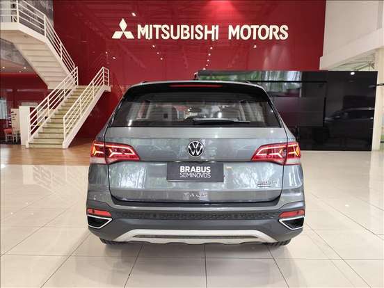 VOLKSWAGEN-TAOS-2022