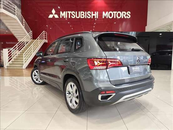 VOLKSWAGEN-TAOS-2022
