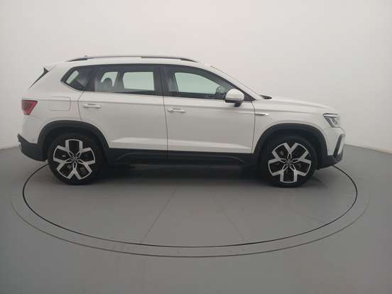 VOLKSWAGEN-TAOS-2024