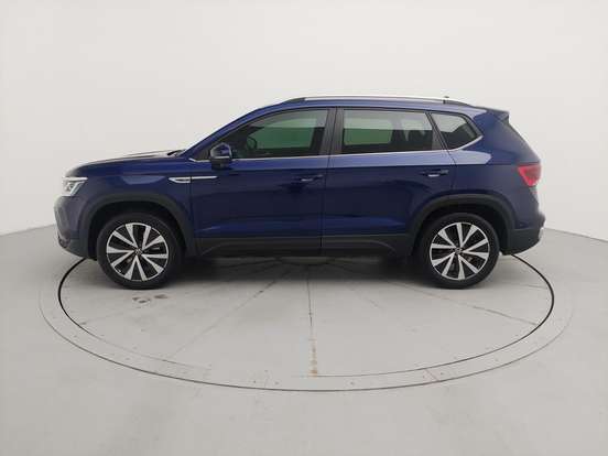 VOLKSWAGEN-TAOS-2023