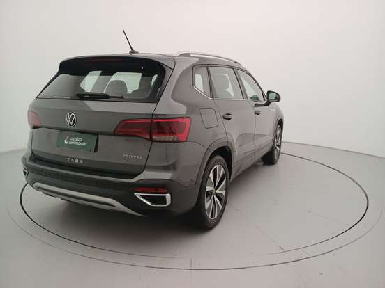 VOLKSWAGEN-TAOS-1.4 250 TSI TOTAL FLEX HIGHLINE AUTOMÁTICO VOLKSWAGEN-TAOS-2023