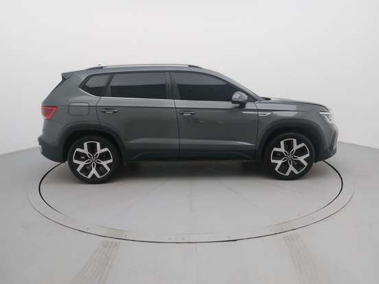 VOLKSWAGEN-TAOS-2024