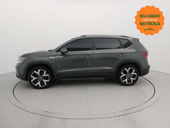 VOLKSWAGEN-TAOS-2024