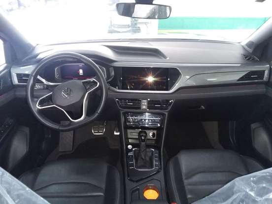 VOLKSWAGEN-TAOS-1.4 250 TSI TOTAL FLEX HIGHLINE AUTOMÁTICO VOLKSWAGEN-TAOS-2024
