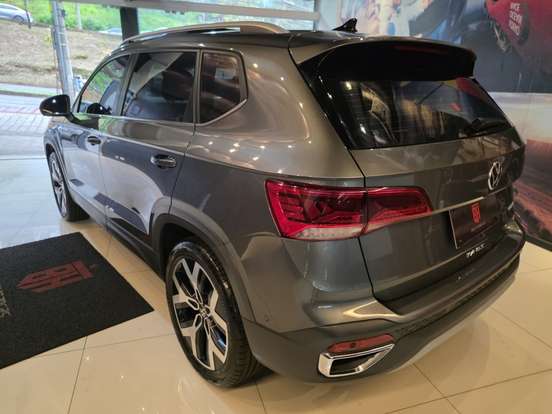 VOLKSWAGEN-TAOS-1.4 250 TSI TOTAL FLEX HIGHLINE AUTOMÁTICO VOLKSWAGEN-TAOS-2025